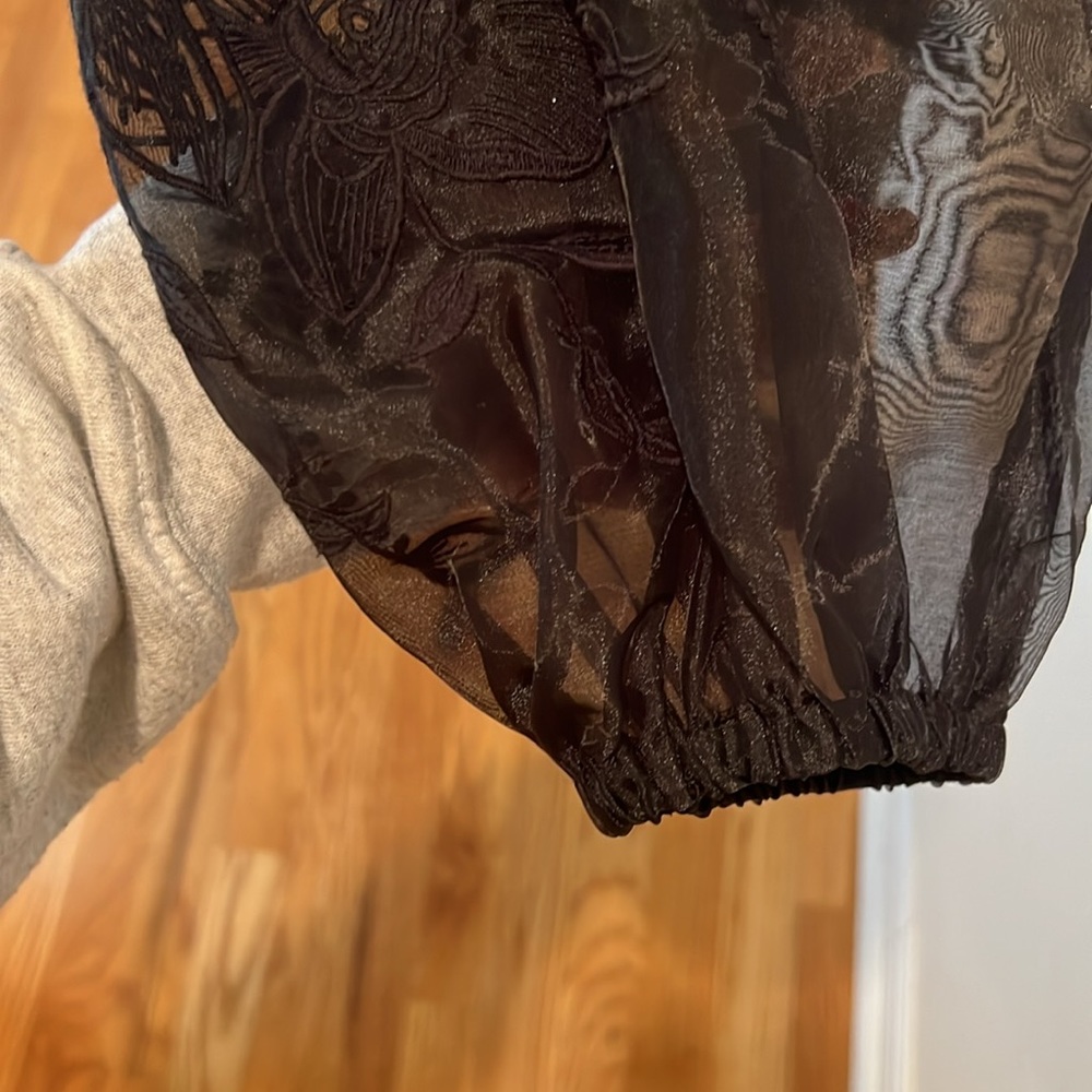 CeCe Dress. - Picture 8 of 10